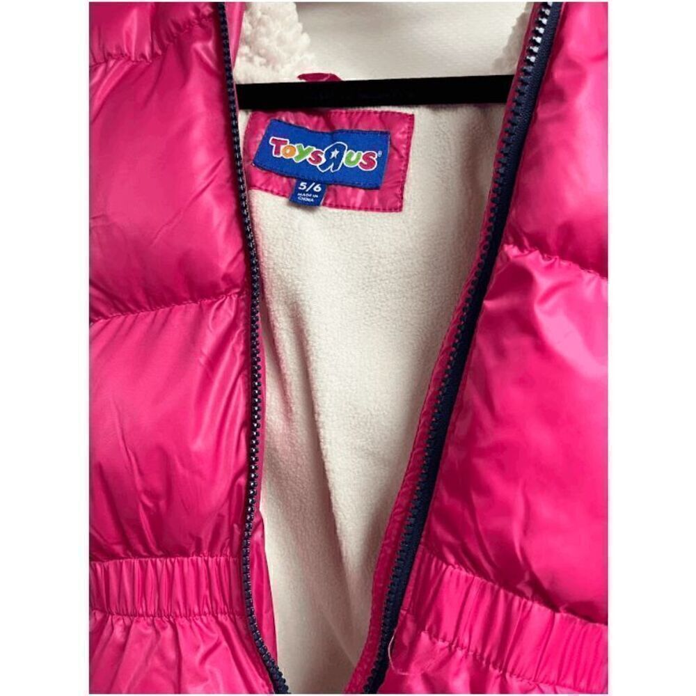 Toys R Us Kids Full Zip Up Packable Quilted Hoodie Jacket Pink Size 5/6 - Picture 7 of 7